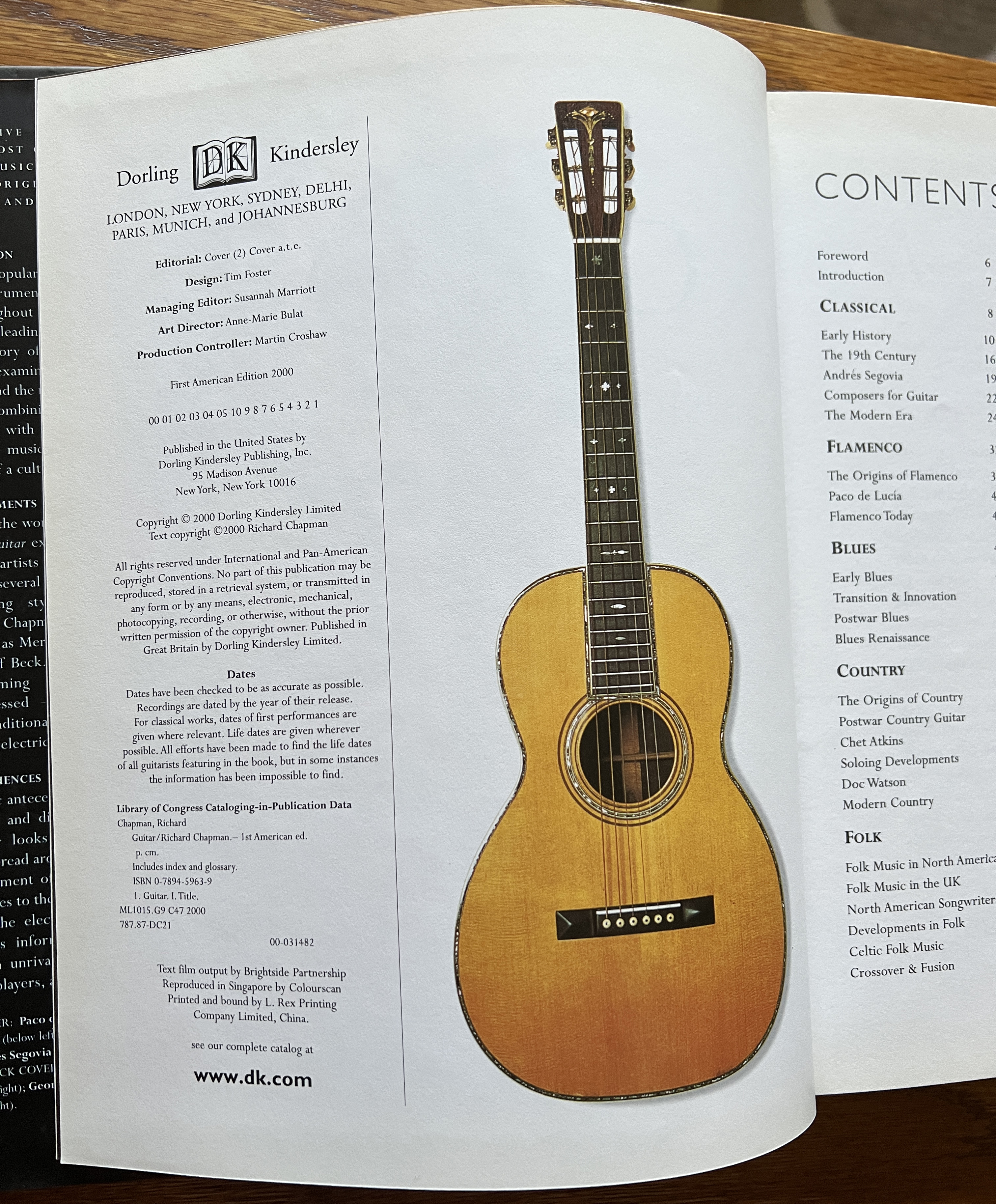 GUITAR Richard Chapman ©2000 DK London 240pages hardcover ISBN: 0